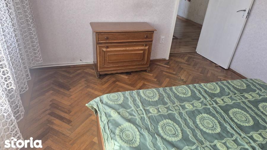 Vand apartament 2 camere dec. Deva, Balcescu colt cu 22 Decembrie, - 2