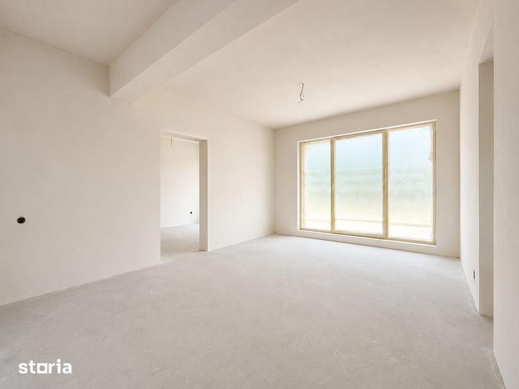 Casă cu 6 camere decomandat cu Teren 345 Mp în Chinteni