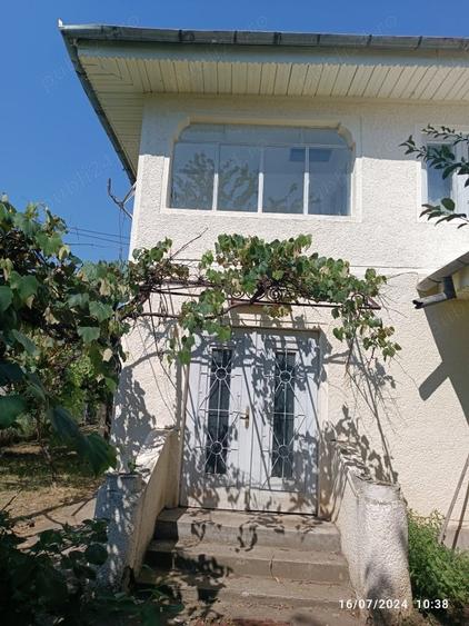 Casă cu 3 camere cu Teren 720 Mp în Central
