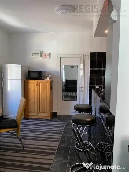 Apartament cu 2 camere semidecomandat în Centrul Istoric