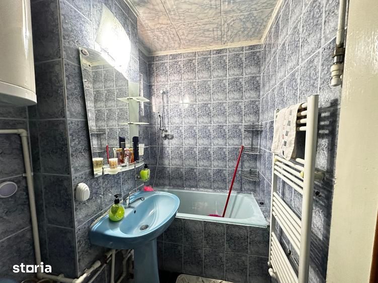 Apartament cu 4 camere, mobilat în Central