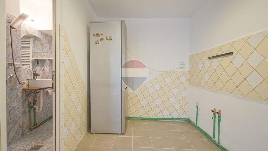 Garsonieră decomandată în Brașovul Vechi
