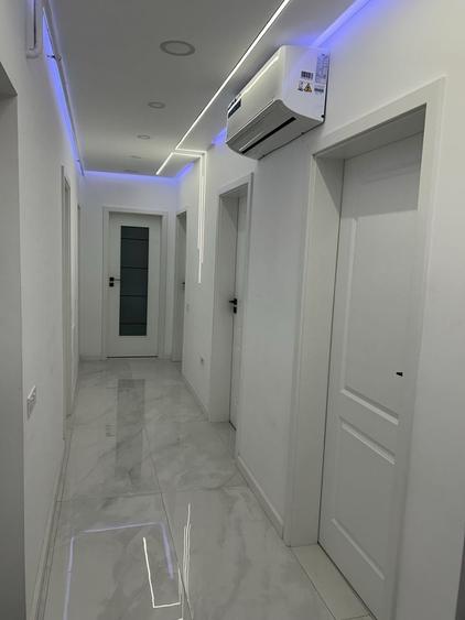 Apartament cu 4 camere decomandat în Berceni