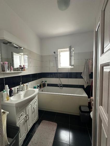 Apartament cu 2 camere decomandat, mobilat în Obcini