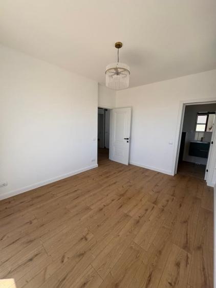 Casă cu 4 camere cu Teren 455 Mp în Central