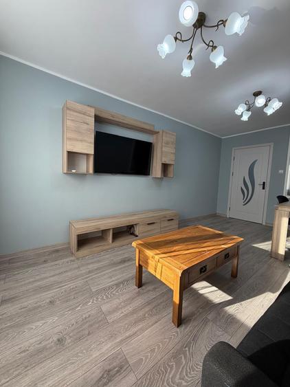 Inchiriere apt 2 camere, situat in Galati, pe Faleza, etaj 3, renovat si mobilat - 2
