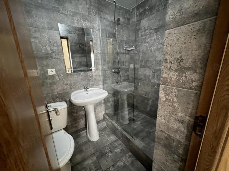 Casă cu 19 camere în Durău