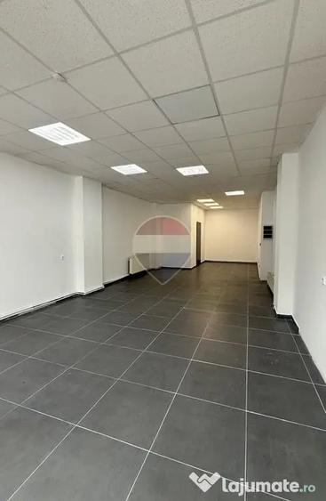 Spațiu comercial, de 63 mp, în Central