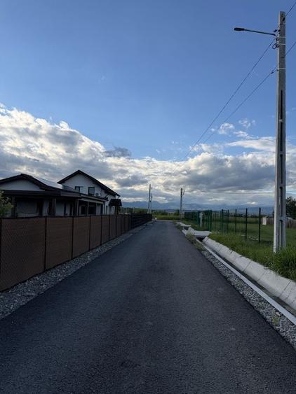 Teren de 686 mp, în Botorogi