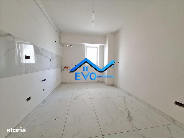 Apartament cu 2 camere decomandat în Galata