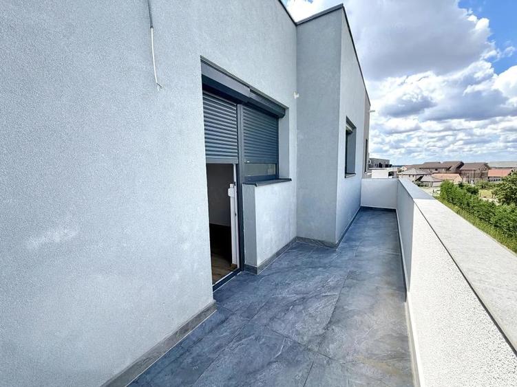 Apartament cu 2 camere decomandat în Giarmata