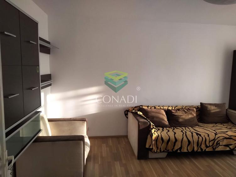 Apartament cu 3 camere decomandat, mobilat în Drumul Taberei