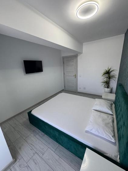 Apartament cu 2 camere decomandat, mobilat în Rovine