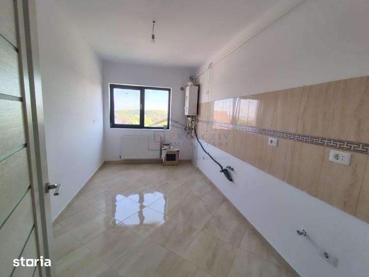 Apartament cu 3 camere în Ipotești