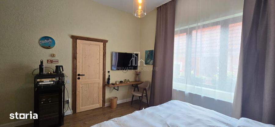 Casă cu 6 camere cu Teren 1314 Mp în Central