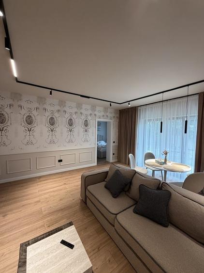 Apartament cu 3 camere decomandat în Trei Stejari