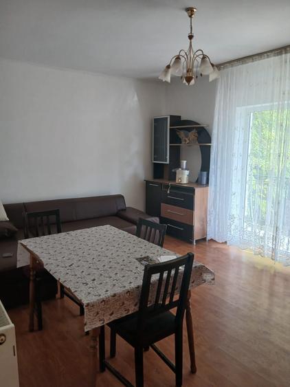 Apartament cu 2 camere decomandat în Florești
