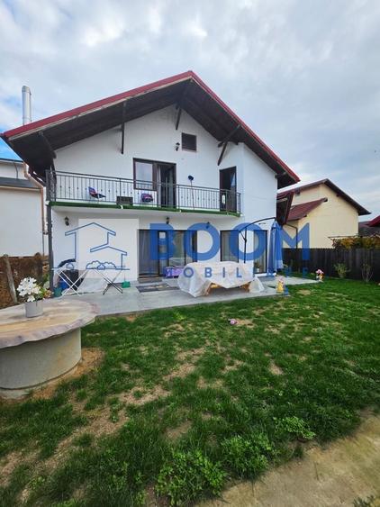 Casă individuală cu 4 camere cu Canalizare în Ostroveni