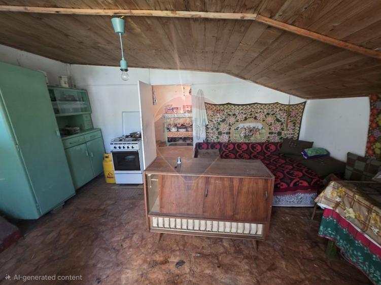 Casă individuală cu 4 camere cu Teren 2880 Mp în Giulvăz