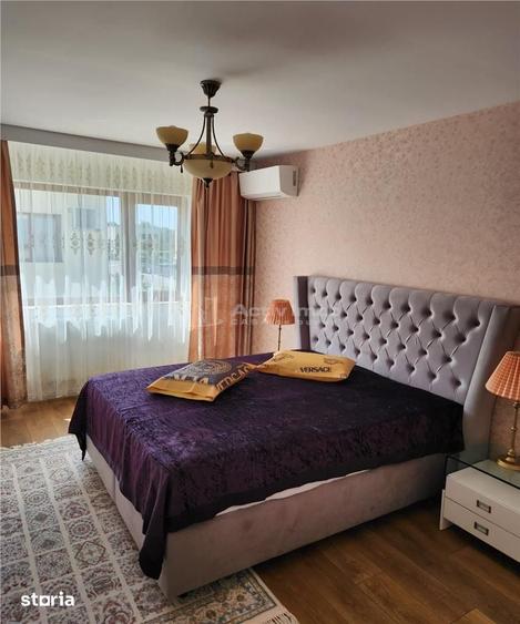Casă cu 4 camere cu Teren 100 Mp în 1 Decembrie