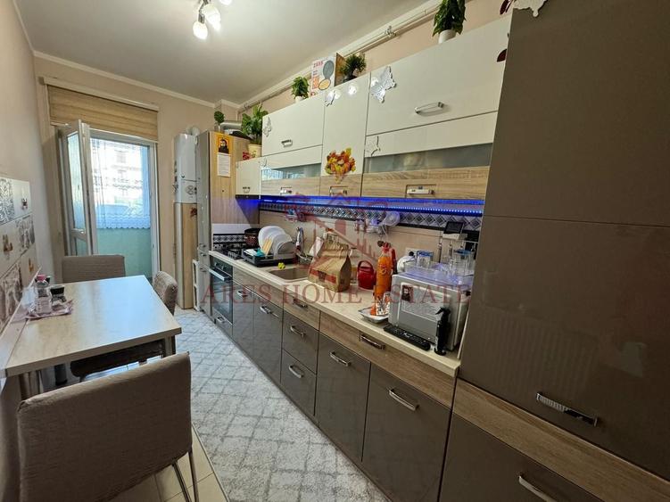 Apartament cu 3 camere decomandat, mobilat în Giroc — fotografia 3