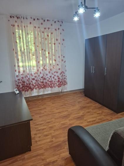 Apartament cu 2 camere semidecomandat în Kiseleff