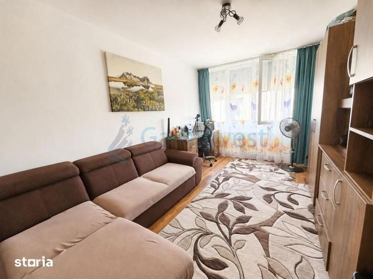 Apartament cu 3 camere decomandat în Iosia