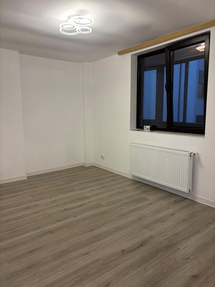 Apartament cu 2 camere semidecomandat în Sebastian