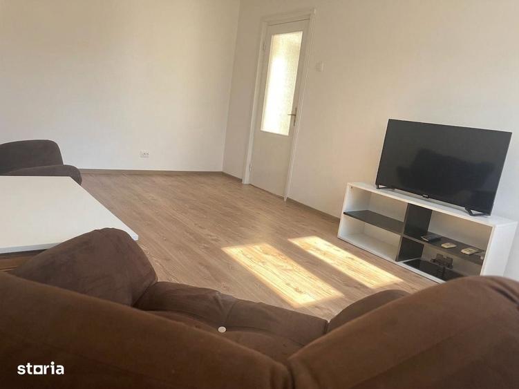 Apartament cu 2 camere decomandat în Păcii