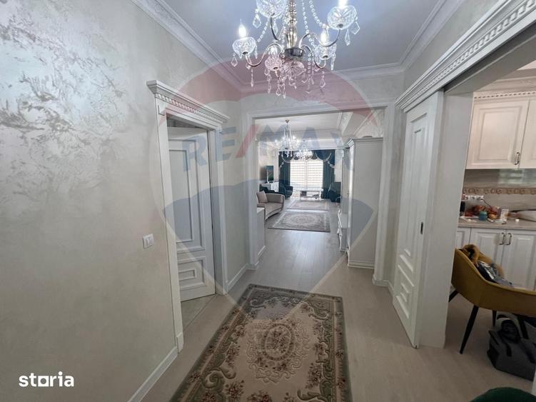 Casă cu 6 camere cu Teren 1615 Mp în Central