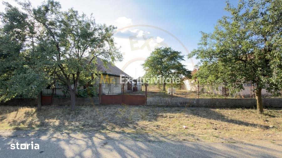 Casa 3 camere, Teren 1036 mp Front 22 m - Str. Florilor 46 - Carei