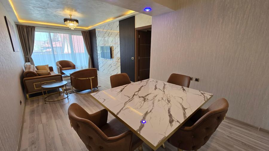 Apartament cu 2 camere decomandat, mobilat în Tractorul — fotografia 1