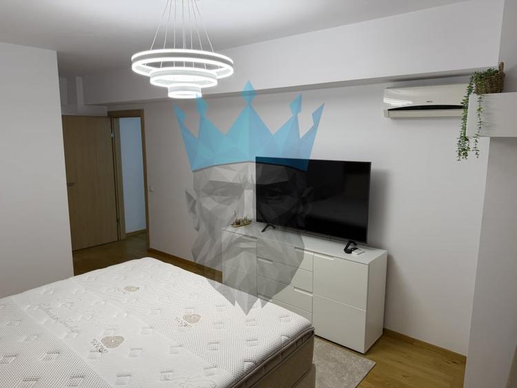 Apartament cu 3 camere semidecomandat, mobilat în Pipera