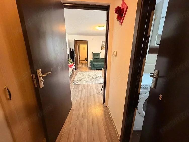 Apartament cu 2 camere decomandat în Soarelui