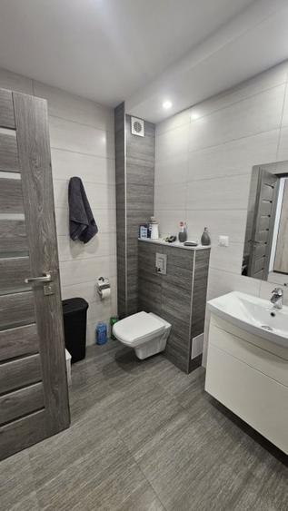 Apartament cu 2 camere semidecomandat în Florești