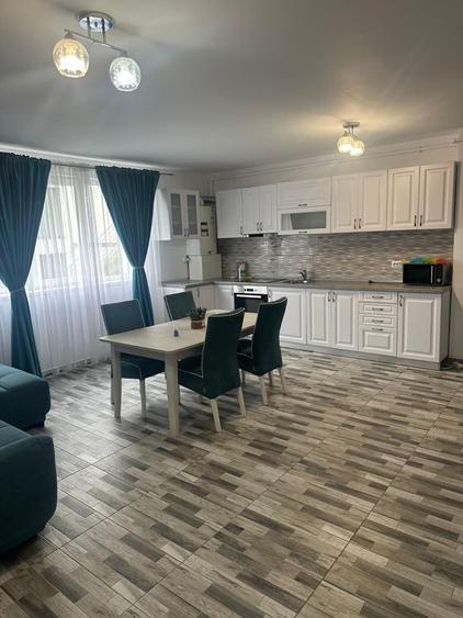 Apartament cu 2 camere semidecomandat, mobilat în Florești