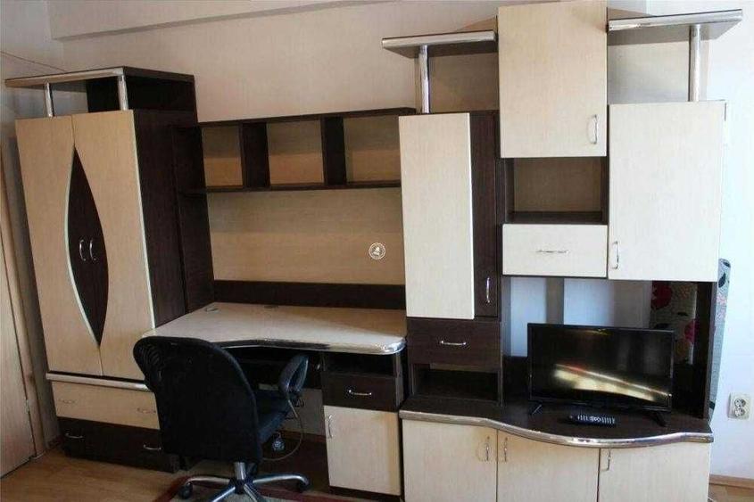 Garsonieră semidecomandată în Gară