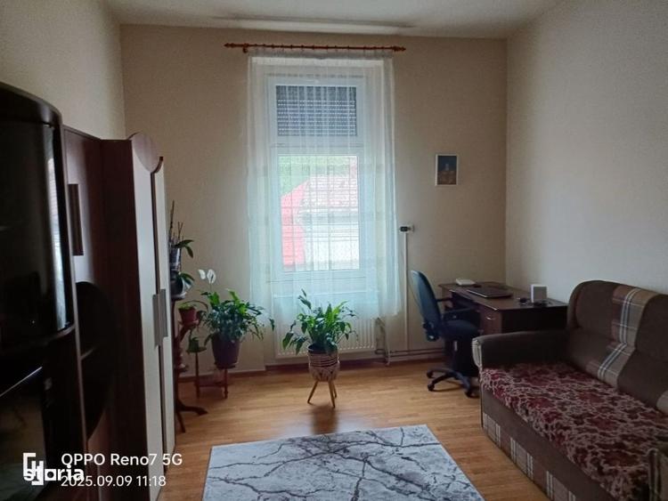 Casă cu 3 camere cu Teren 2258 Mp în Central