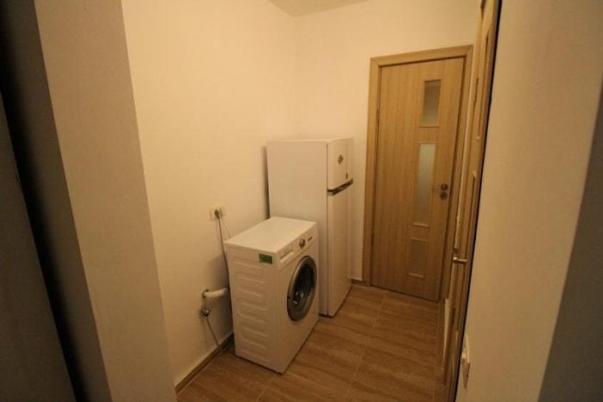 Apartament cu 2 camere semidecomandat, mobilat în Sala Palatului