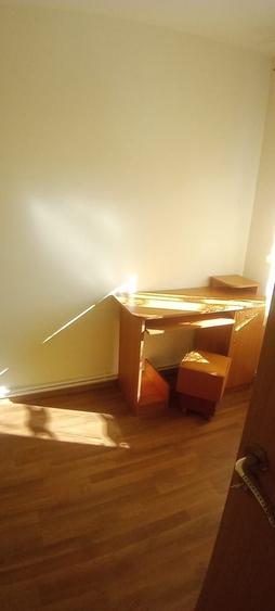 Apartament cu 3 camere semidecomandat în Micro 14