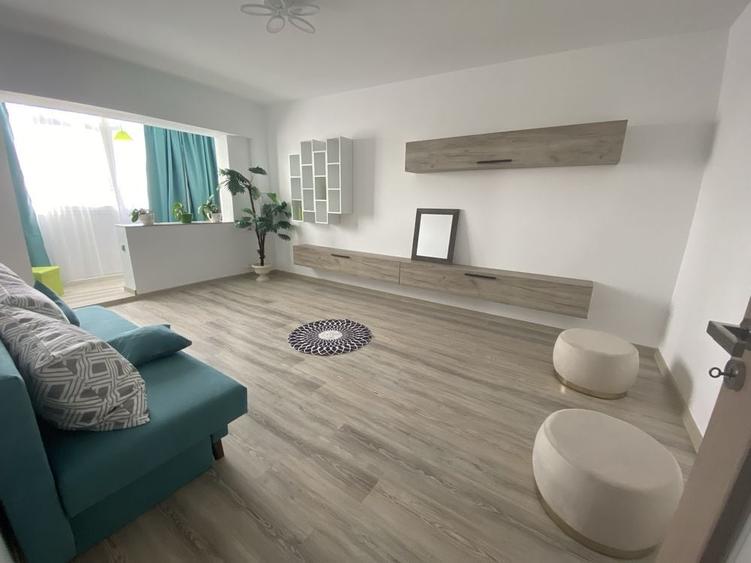 Apartament cu 2 camere decomandat în Vest