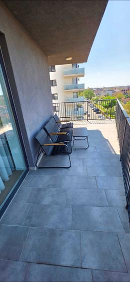 Apartament cu 3 camere decomandat în Exterior Vest