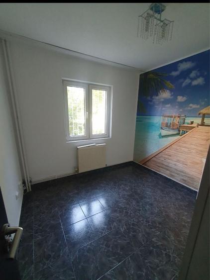 Spațiu comercial, de 40 mp, în Vlahuță