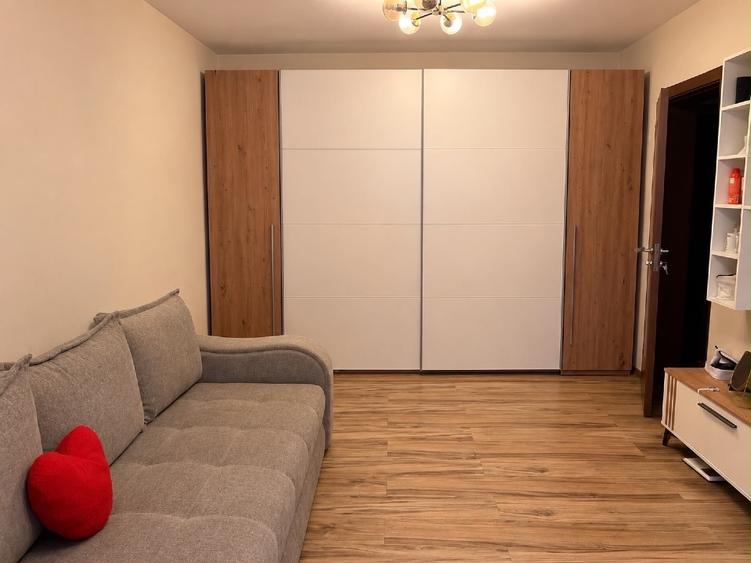Apartament cu 3 camere decomandat, mobilat în Pantelimon