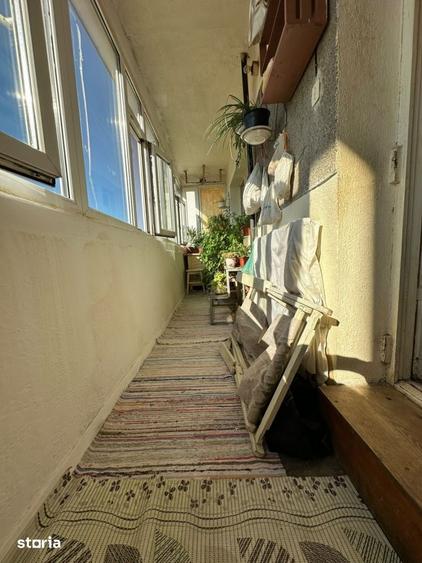 Apartament cu 3 camere decomandat în Viziru 2