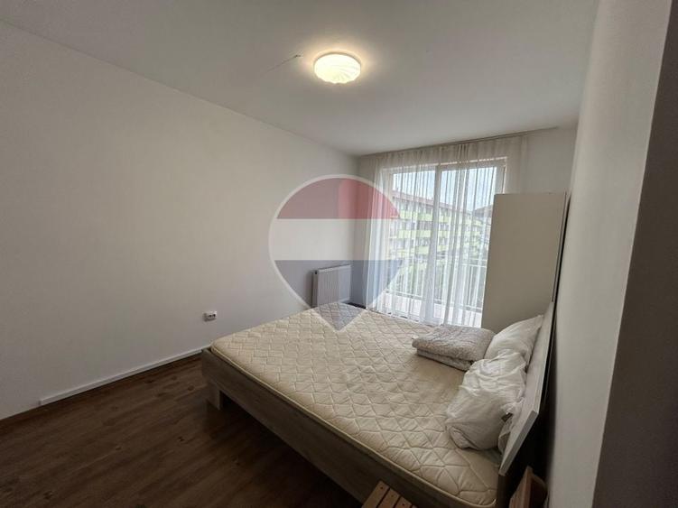 Apartament cu 2 camere, mobilat în Florești