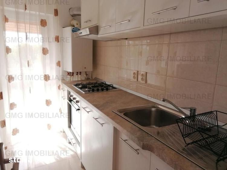 Apartament cu 4 camere decomandat în Colentina