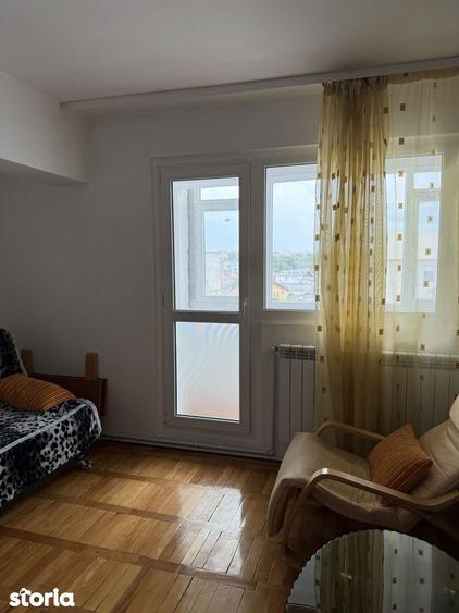 Apartament cu 2 camere decomandat în Port