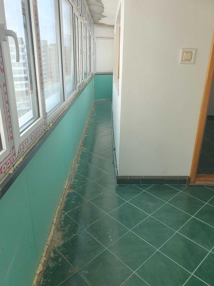 Apartament cu 3 camere decomandat în Micro 3