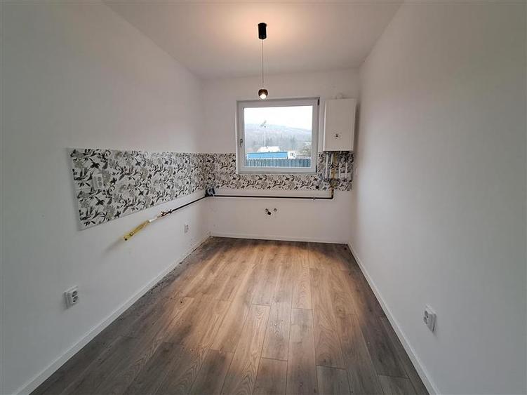 Duplex cu 4 camere cu Teren 520 Mp în 9 Mai
